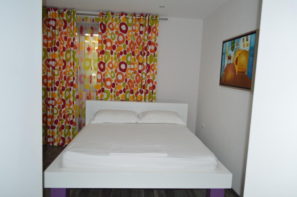 Tirana Hotel 卡萨米尔 客房 照片